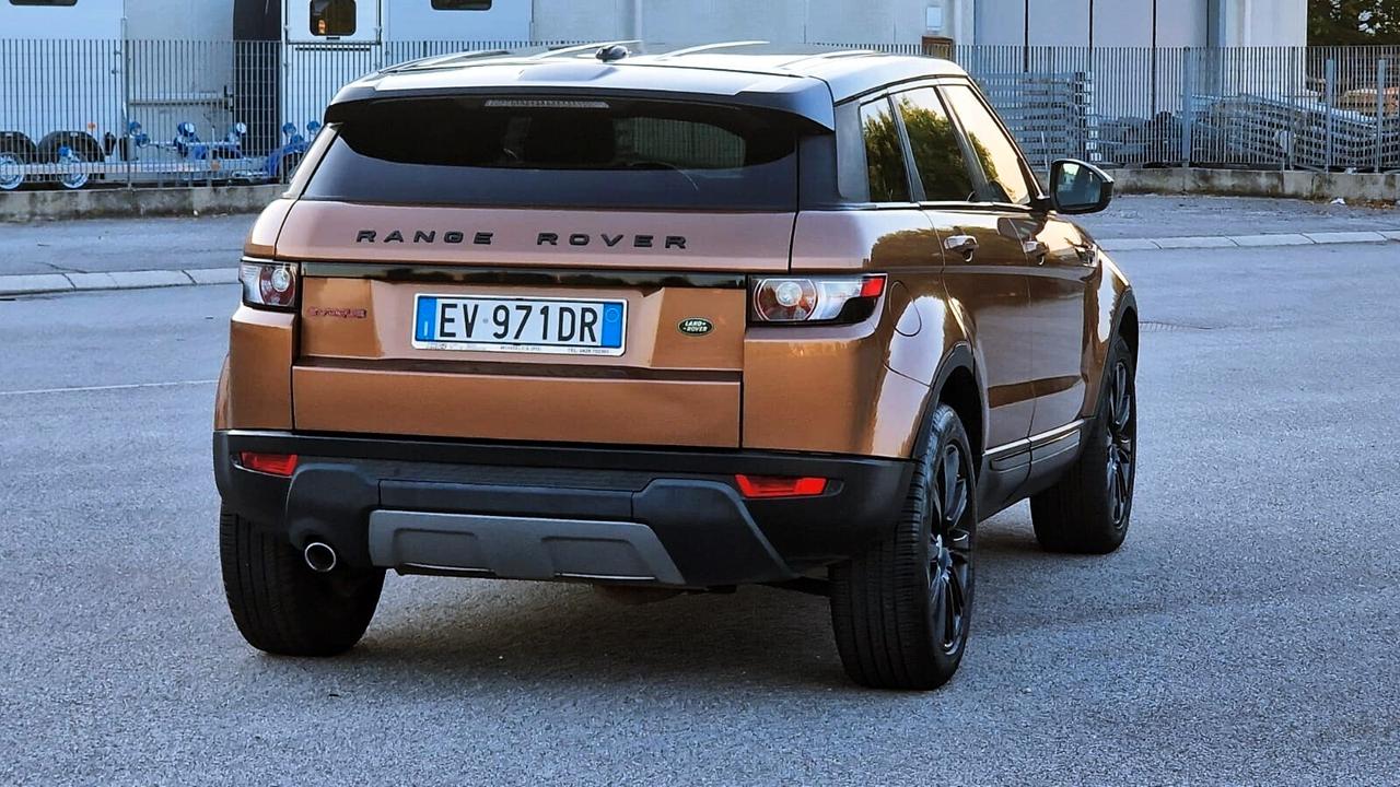 LAND Range Rover Evoque 2.2 TD4 5p. Pure Tech Pack Launch Edition