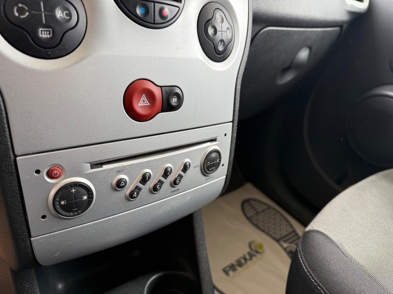 Renault Modus Grand 1.5 dCi 85CV Dynamique