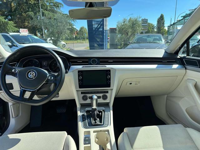 VOLKSWAGEN Passat Variant 2.0 TDI DSG Executive BlueMotion Tech.