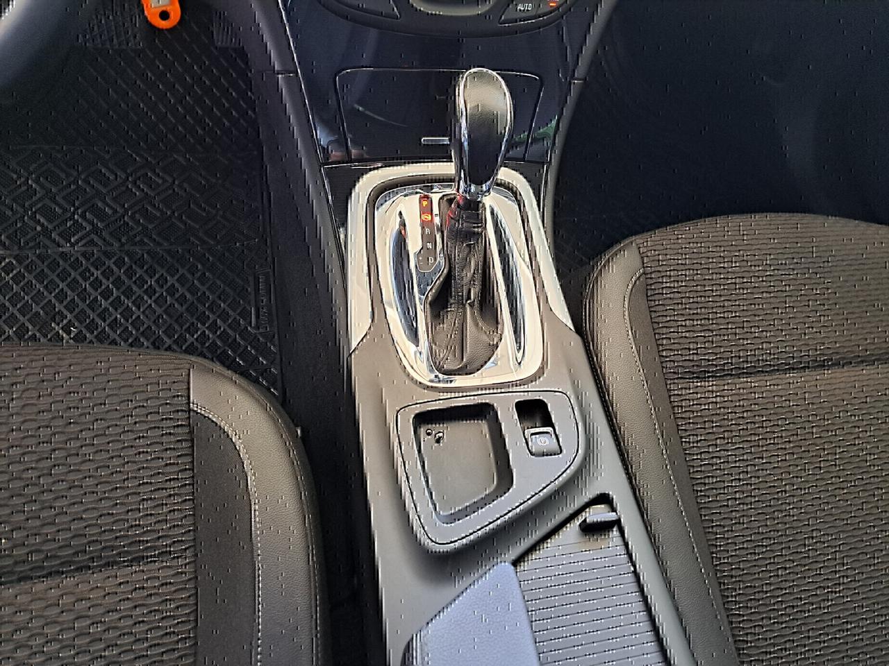 Opel Insignia 1.6 CDTI Sports Tourer Cosmo Automatica 136Cv