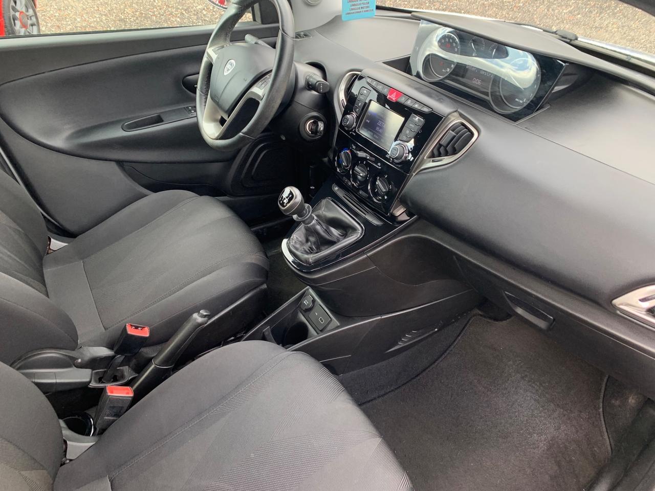 Lancia Ypsilon 1.2 69cv 5p - 2019