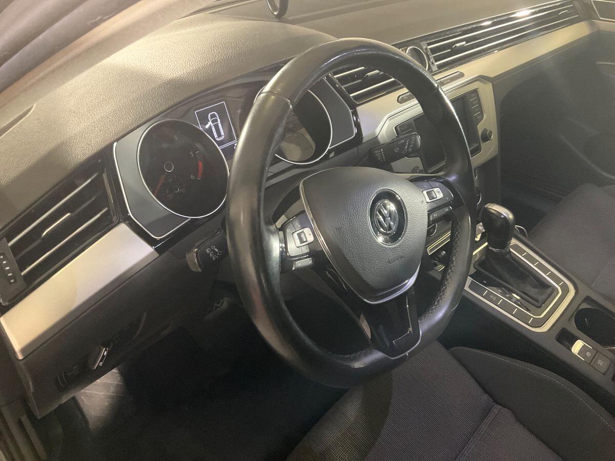 Volkswagen Passat Variant 2.0 TDI DSG Business BlueMotion Tech