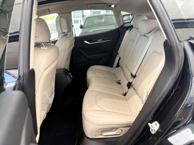 MASERATI Levante V6 Diesel 250cv AWD Granlusso (Tetto/APP/Retro)