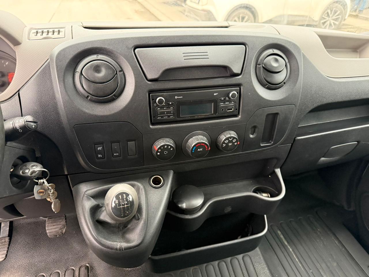 Carroattrezzi Renault Master 2.3 136cv 2017