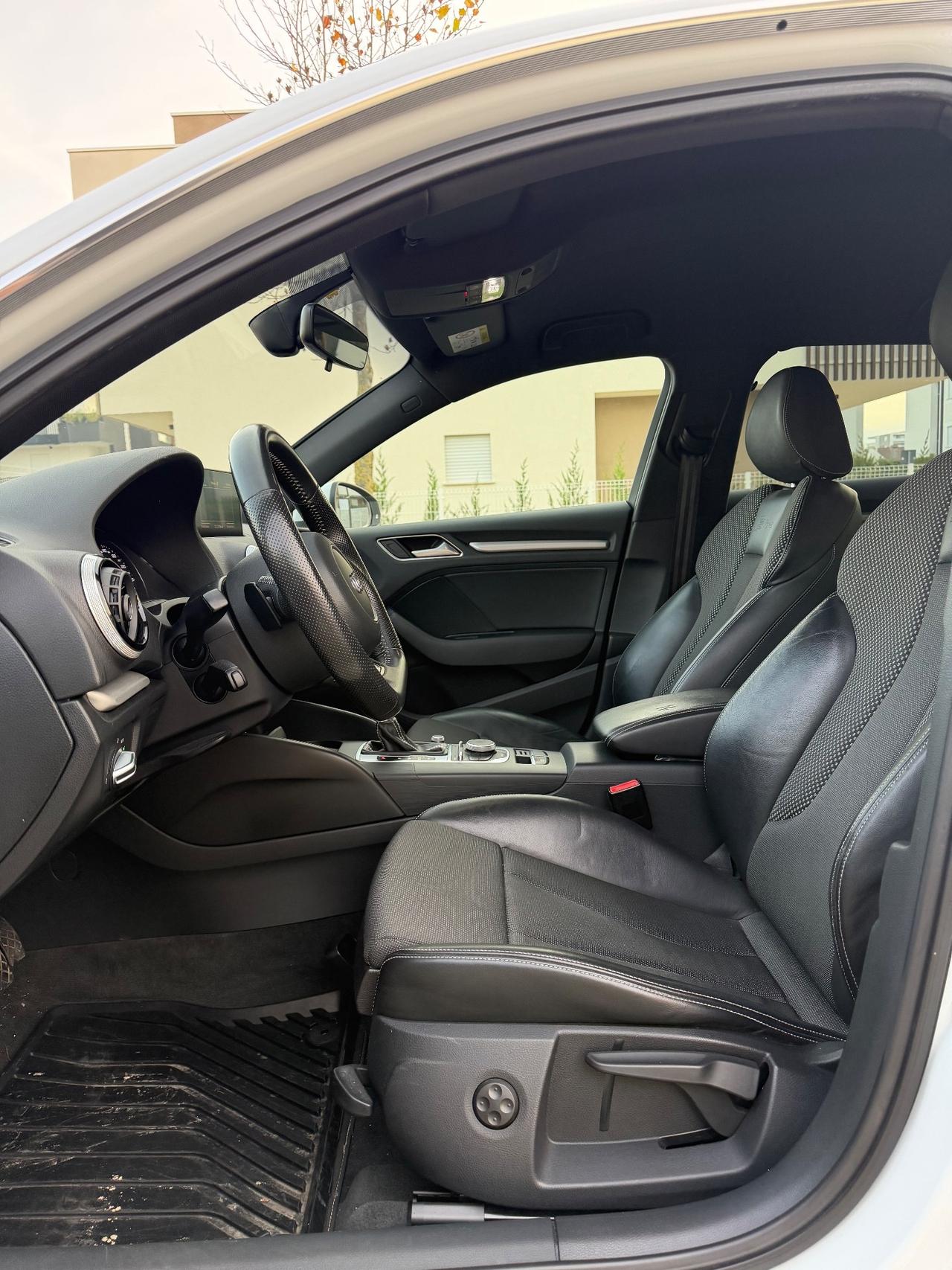 Audi A3 SPB 2.0 TDI 150 CV clean diesel S tronic Ambiente