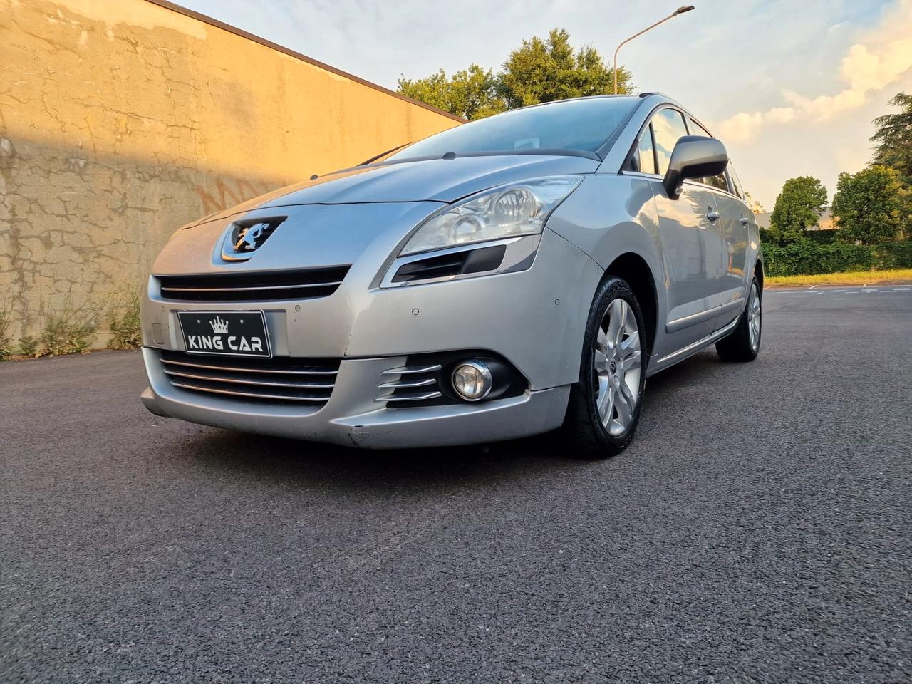 Peugeot 5008 2.0 HDi 150CV Féline