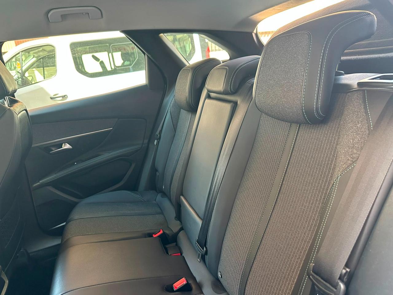 Peugeot 3008 1.5 130CV Allure Pack