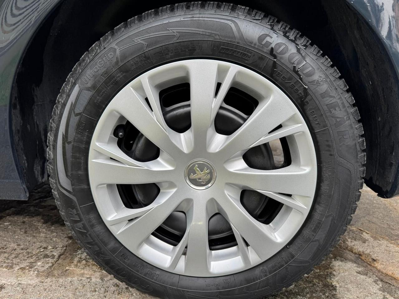 PEUGEOT 208 PureTech 68 3p ACT 72.000 KM