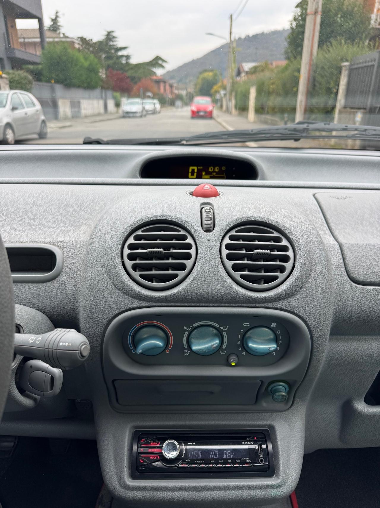 Renault Twingo 1.2i cat Authentique