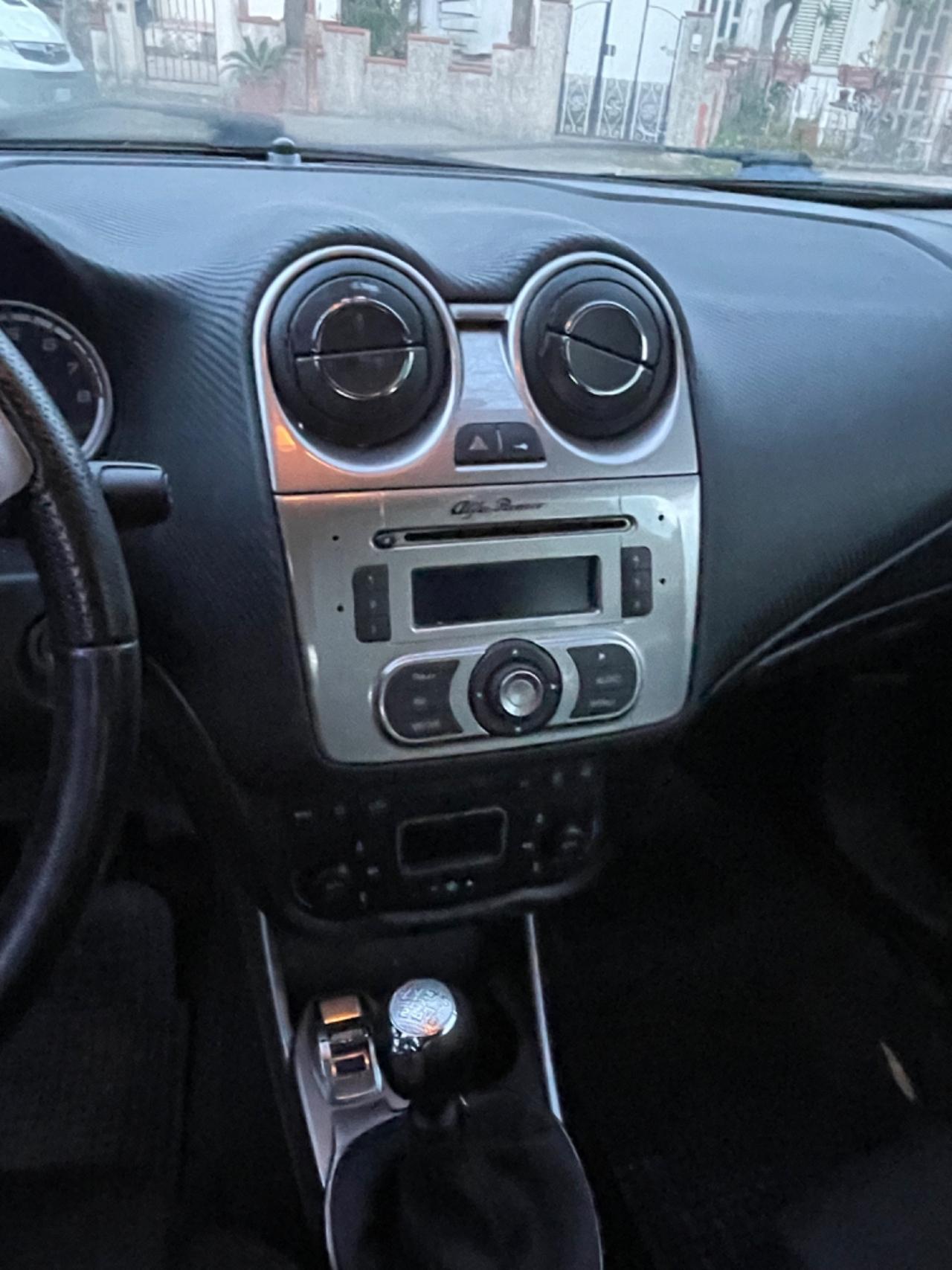 Alfa Romeo MiTo 1.4 T 155 CV Distinctive