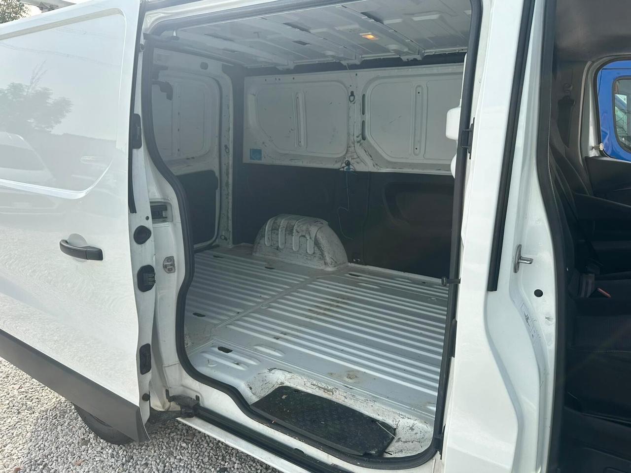 Renault Trafic T27 2.0 dCi 120CV PC-TN Furgone