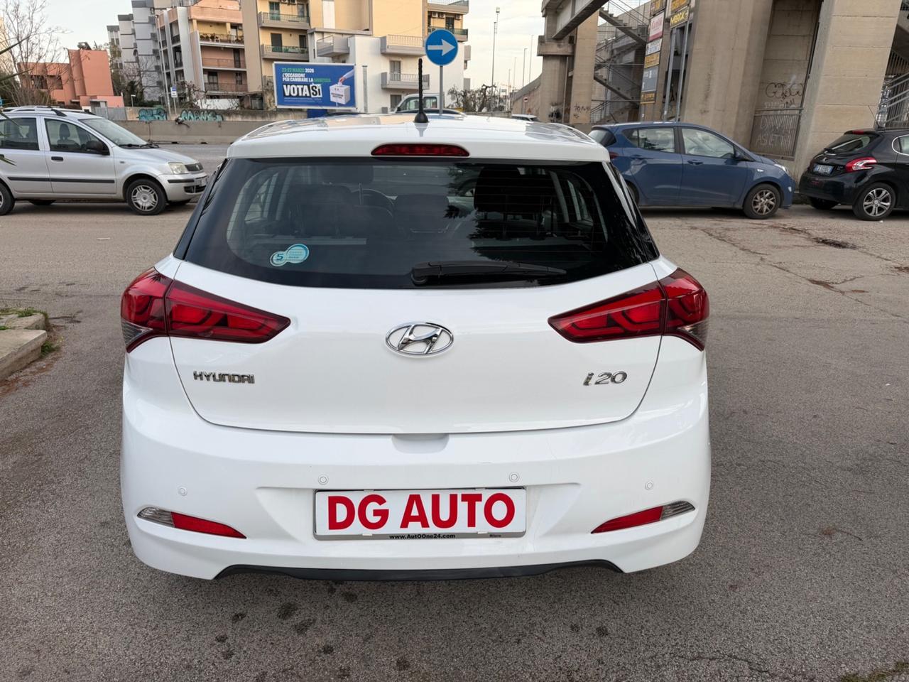 Hyundai i20 1.1 CRDi 75 cv 2015 114.000 km