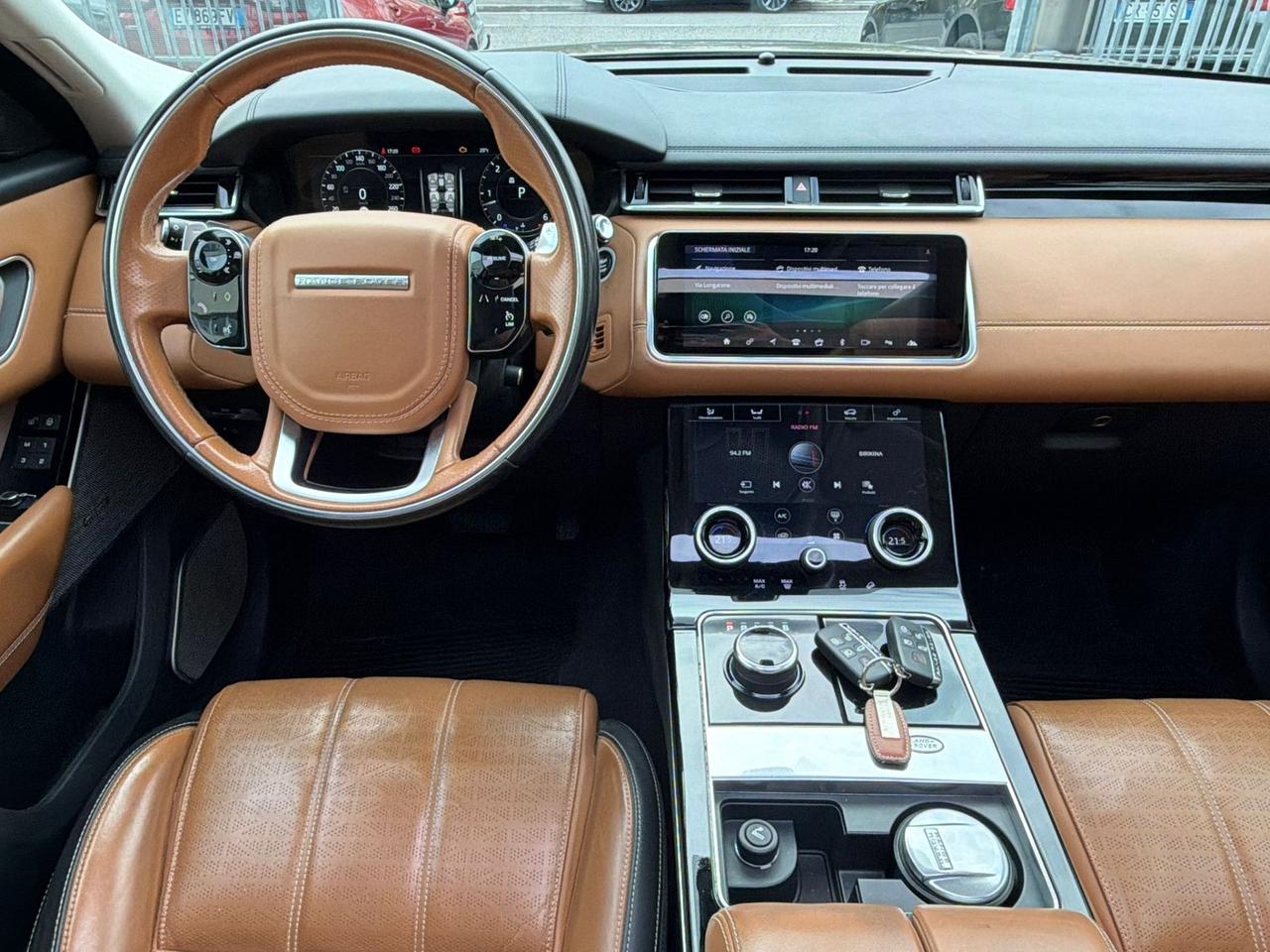 Land Rover Range Velar 3.0 V6 SD6 300 CV First Edition