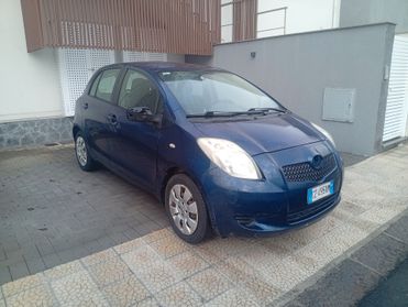 Toyota Yaris 1.0 5 porte Sol