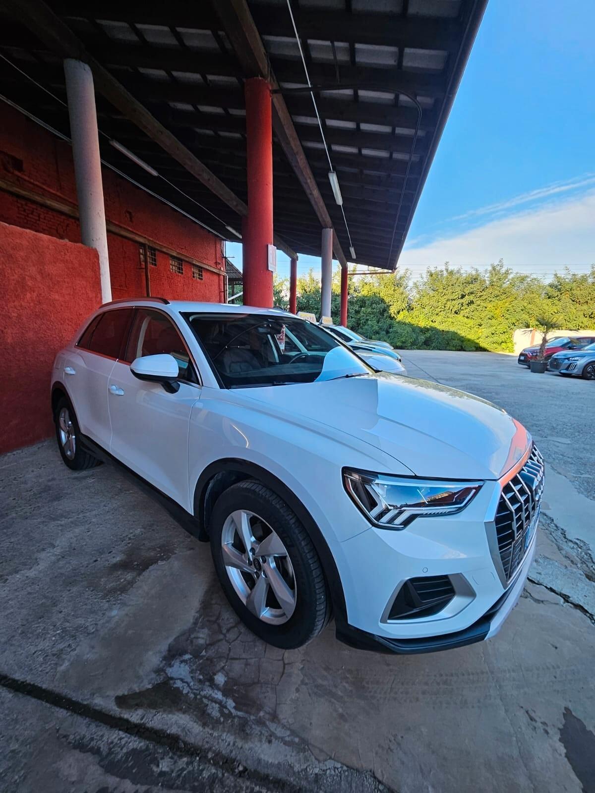 Audi Q3 35 TFSI S tronic Business Advanced