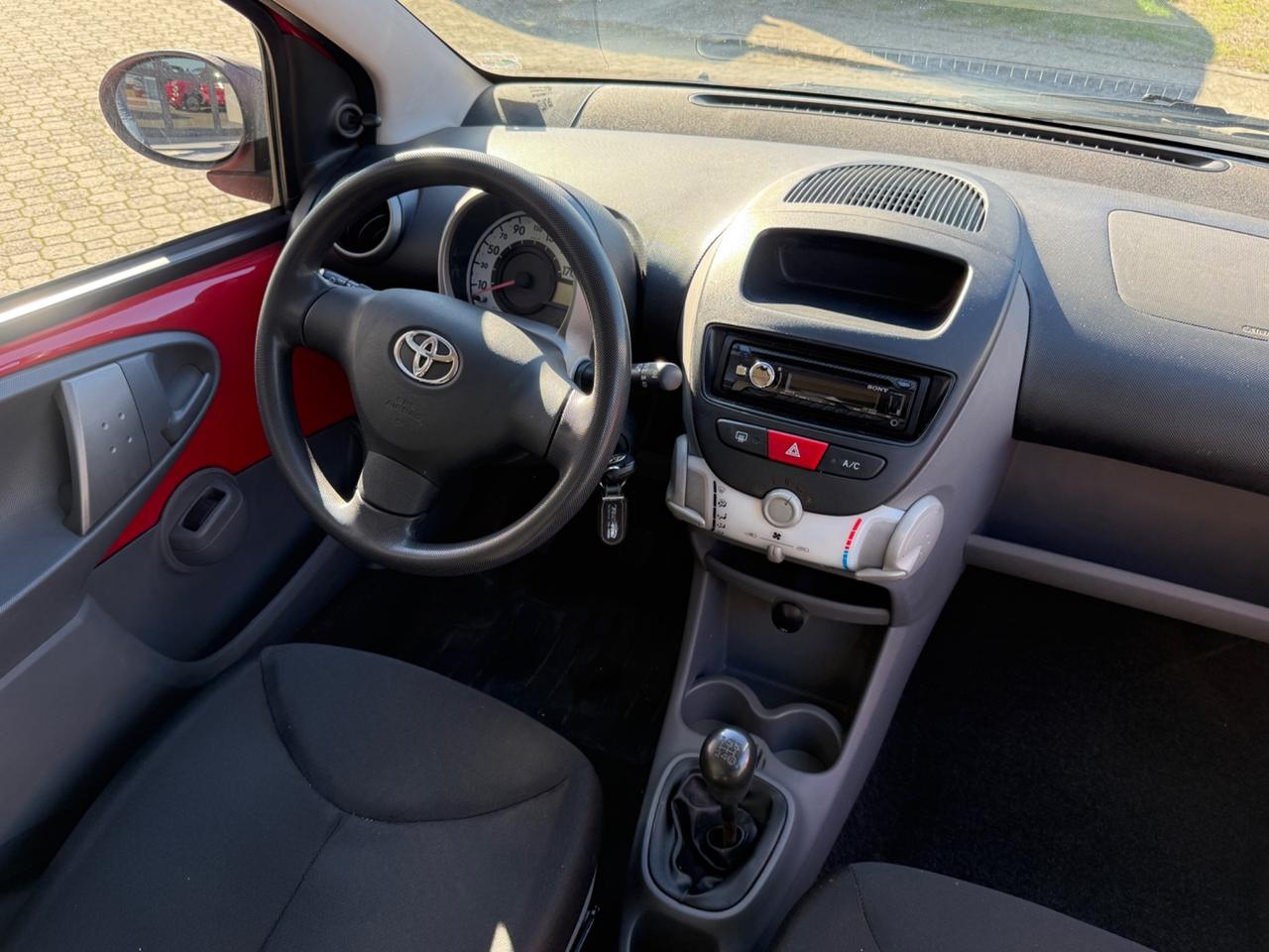 Toyota Aygo 1.0 12V VVT-i 5 porte