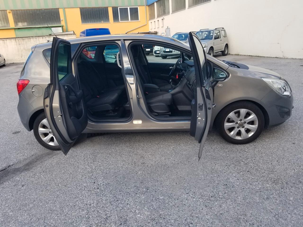 Opel Meriva 1.3 CDTI 95CV ecoFLEX Cosmo