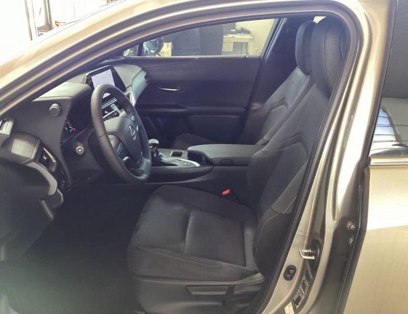 Lexus UX 250h 2WD Urban MY23