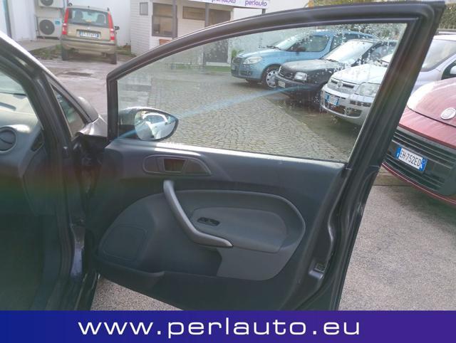 FORD Fiesta 1.2 82 CV 5 porte Titanium