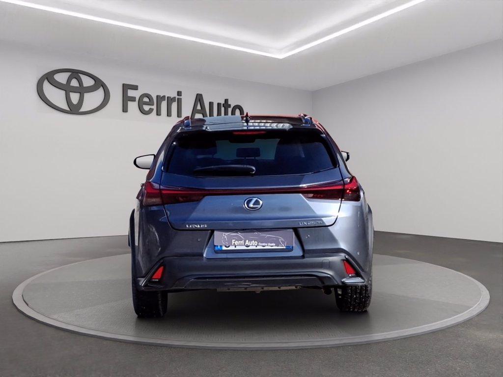 LEXUS Ux 250h 2.0 design 2wd cvt del 2024