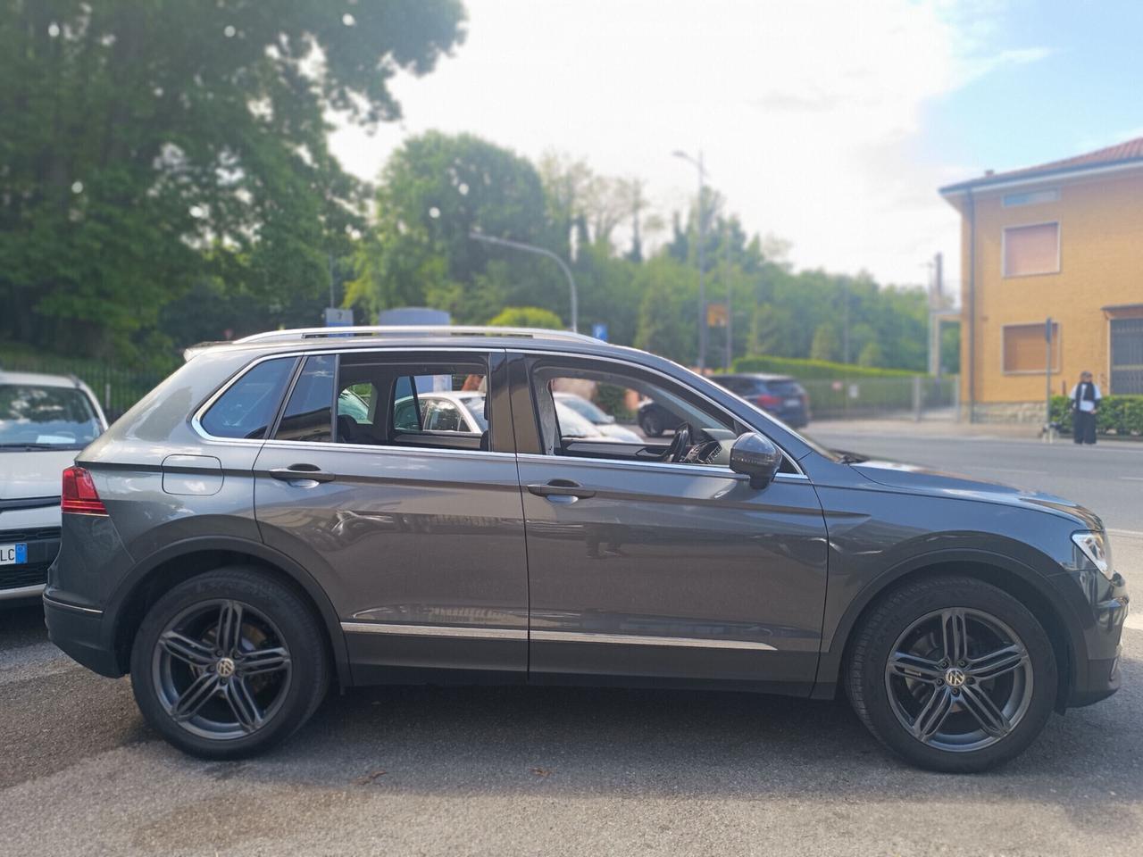 Volkswagen Tiguan 2.0TDI DSG 4MOTION Executive