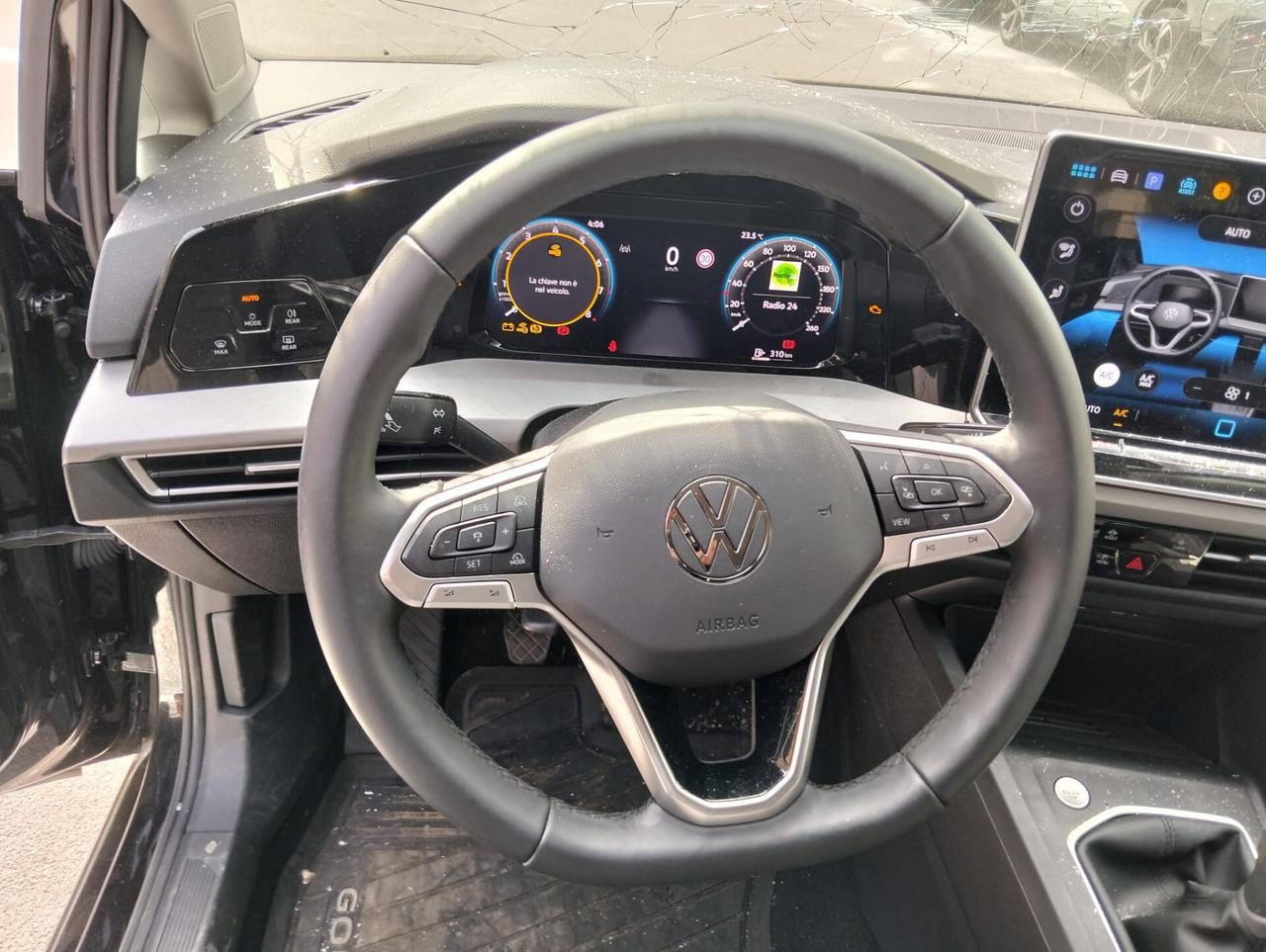 Volkswagen Golf 1.5 TSI 115cv 2025 SINISTRATA