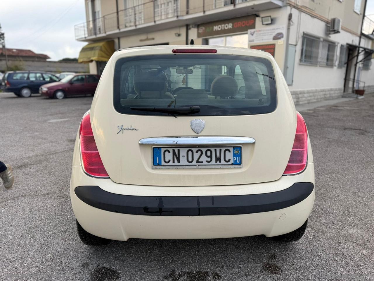 LANCIA Ypsilon 1.2 Oro