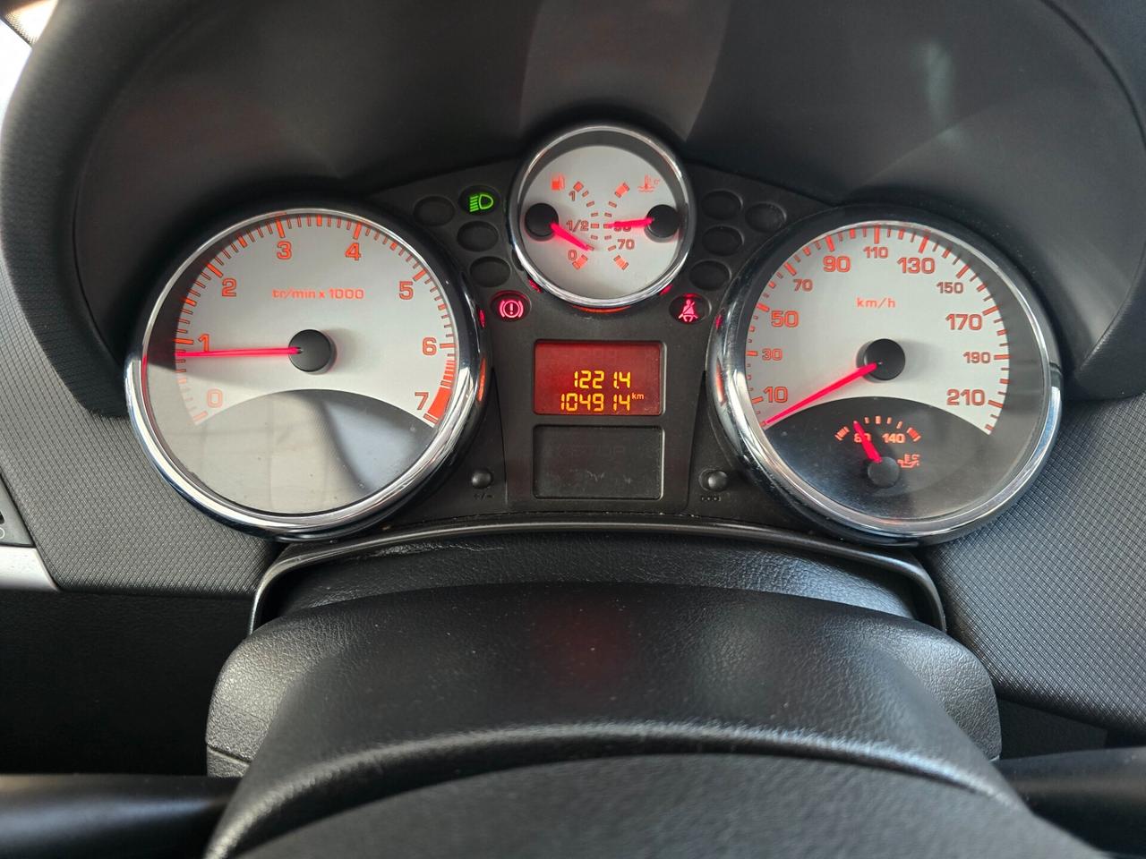 Peugeot 207 1.6 THP 150CV CC Roland Garros