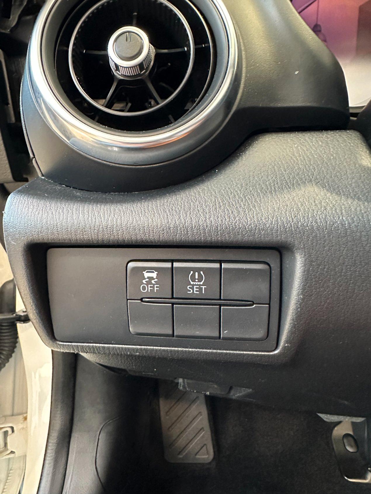 Fiat 124 Spider 1.4 m-air Lusso auto-LED-17"-Bose-Pelle-Keyless