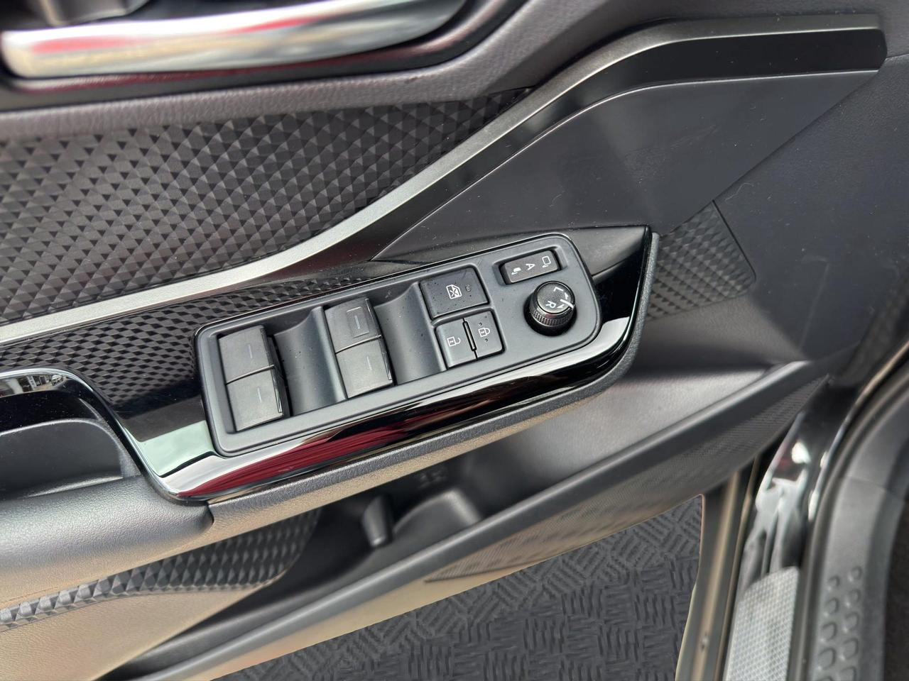 Toyota C-HR 1.8h Trend e-cvt