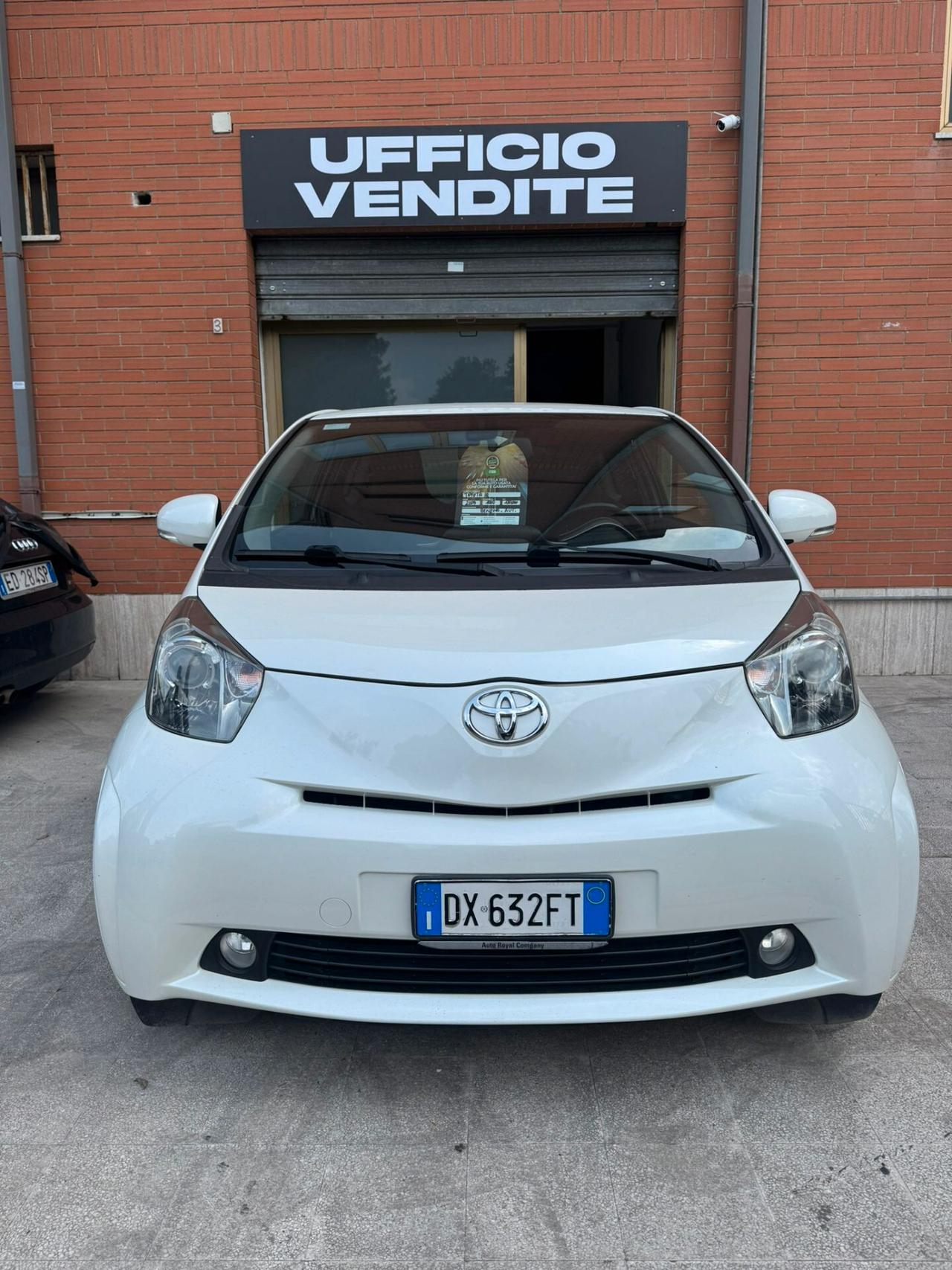 Toyota iQ 1.0 Sol