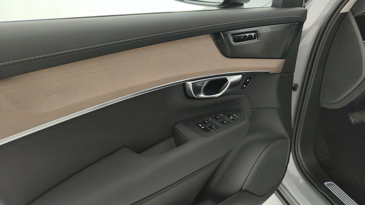 VOLVO XC90 2.0 t8 phev Plus Dark awd 7p.ti auto