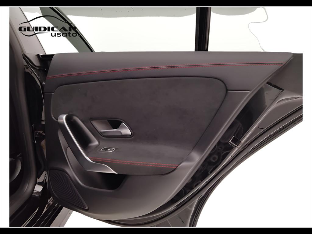 Mercedes-Benz CLA Sh.Brake - X118 - CLA Shooting Brake 200 d Premium auto