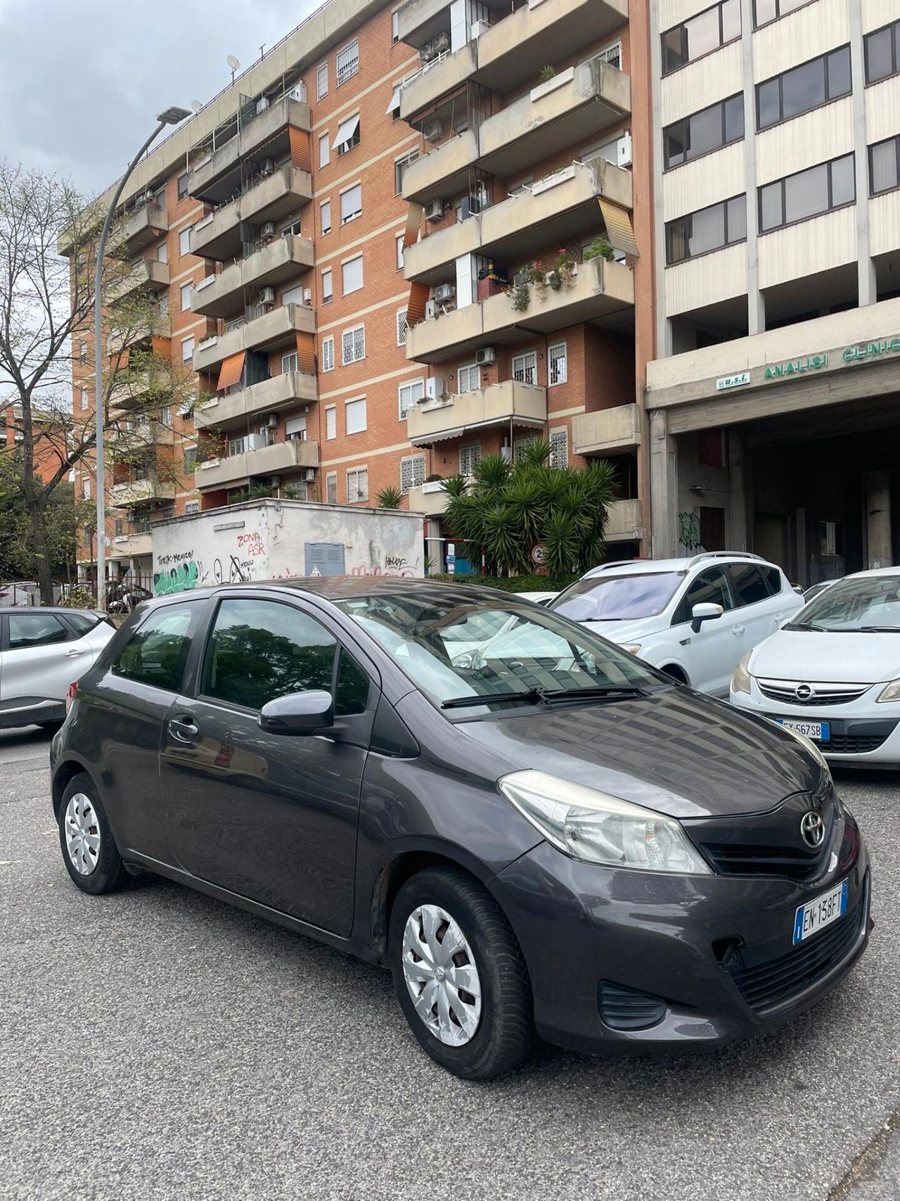 Toyota Yaris 1.0 Active