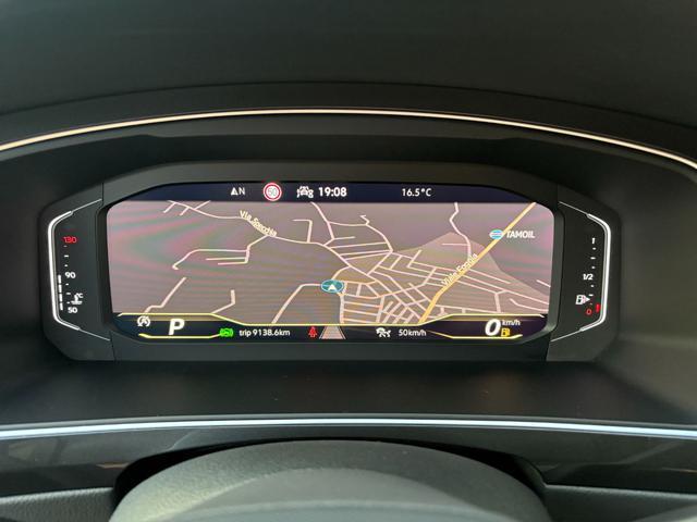 VOLKSWAGEN Tiguan 2.0 TDI 150 CV SCR DSG R-Line LUCI AMBIENTE