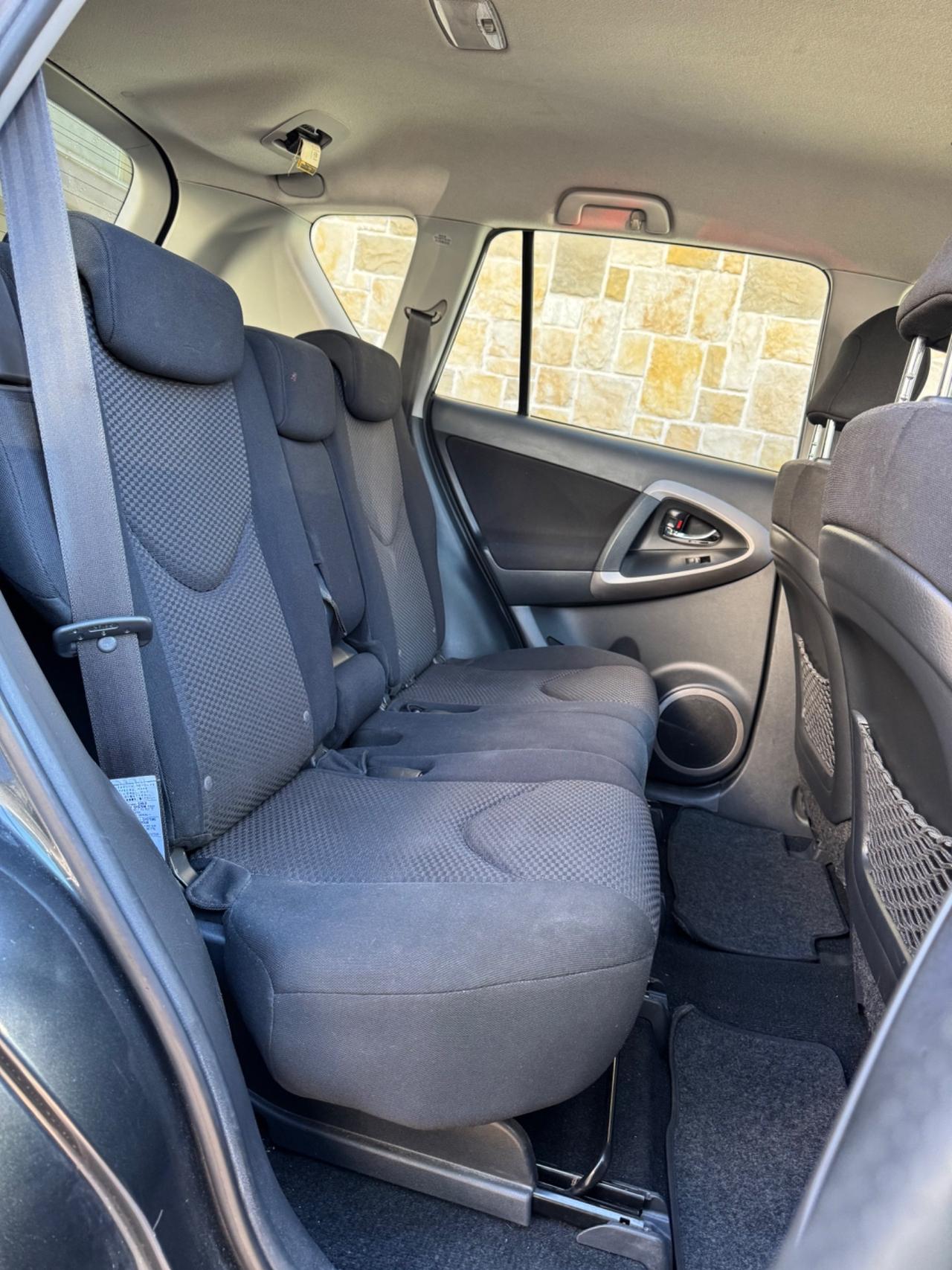 Toyota RAV 4 RAV4 2.2 D-4D 136 CV Sol