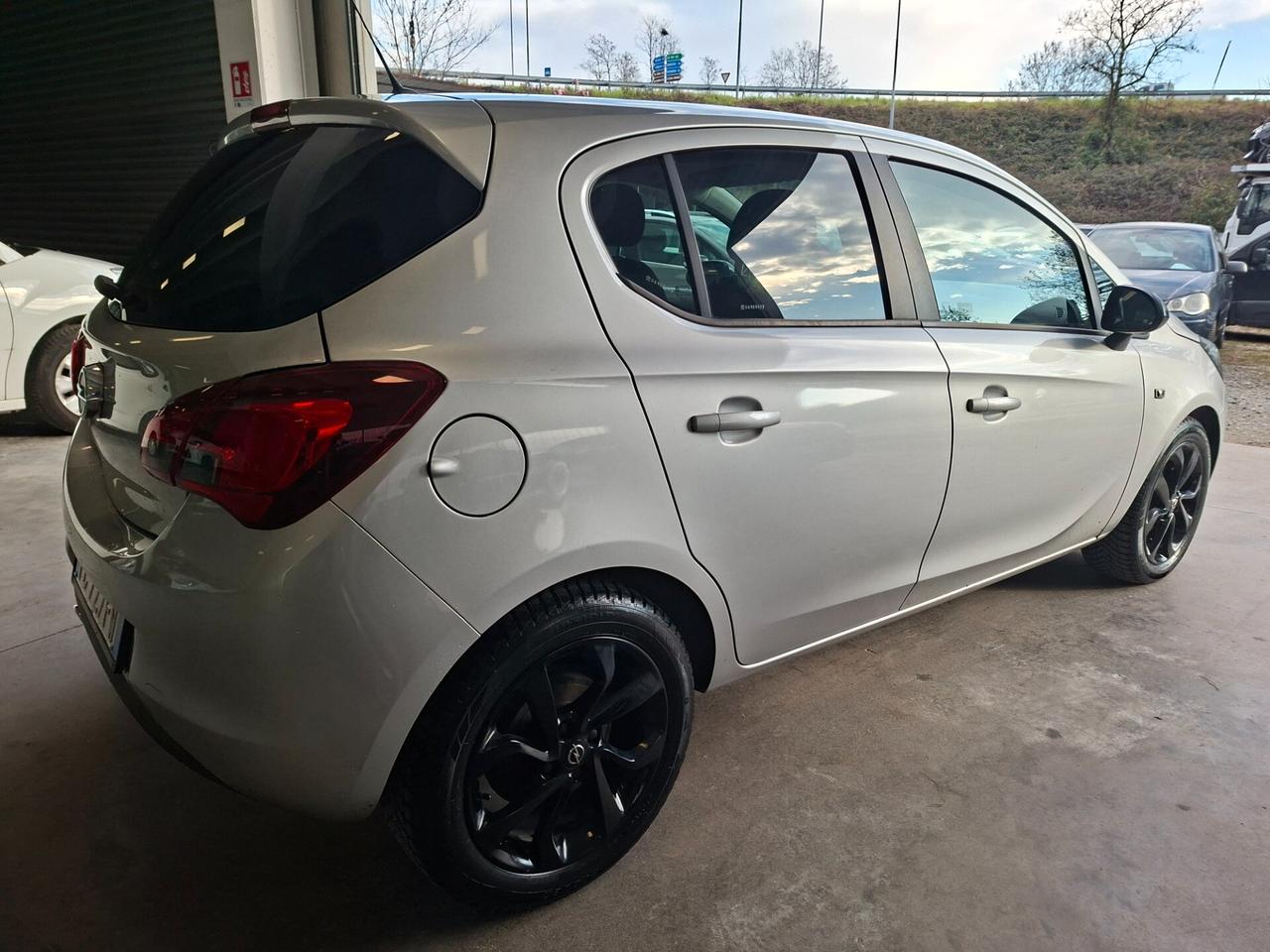 Opel Corsa 1.4 90CV Start&Stop 5 porte b-Color