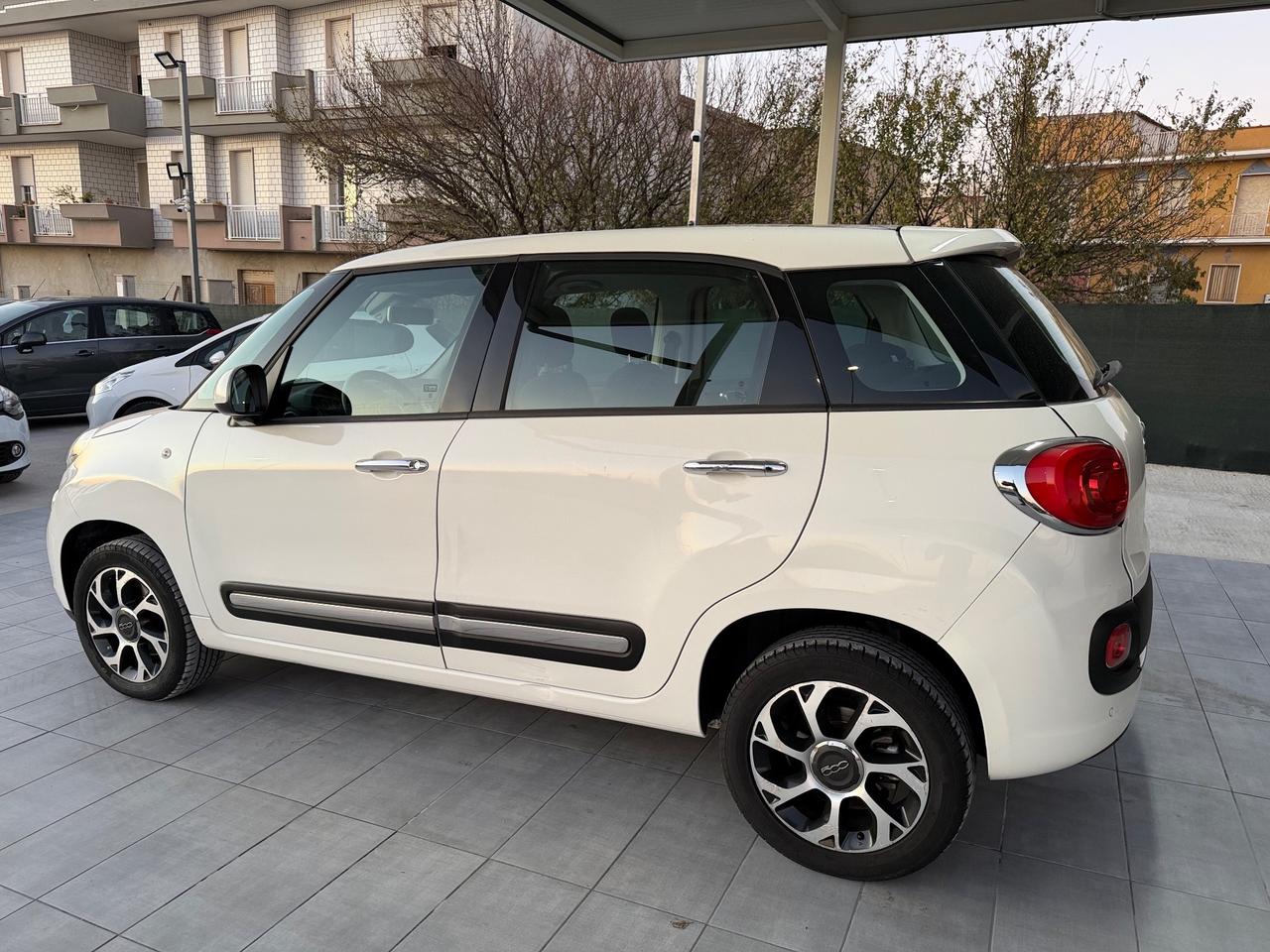 Fiat 500L 0.9 TwinAir Turbo Natural Power Lounge