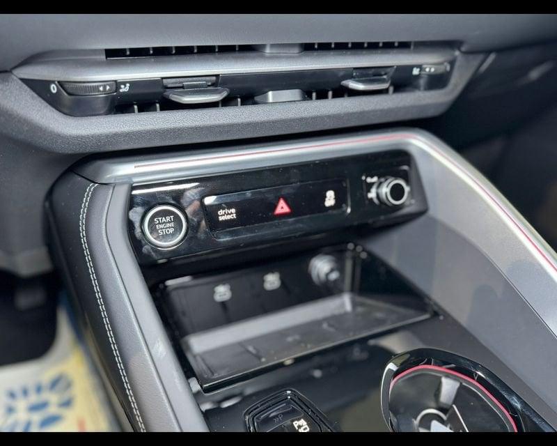 Audi Q5 3ª serie TDI 150 kW mHEV+ S tronic quattro S line edition