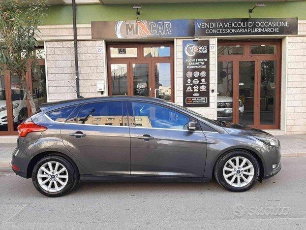 Ford Focus 1.5 TDCI 120CV BERLINA TITANIUM NAVI