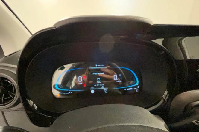 Hyundai i10 1.0 mpi Connectline 63cv *Promo SD 2025