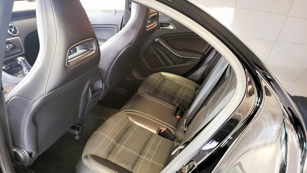 Mercedes-benz A 180 CDI Premium (110CV)- OTTIME CONDIZIONE-REVISIONE E CAMBIO CINGHIA DI DISTRIBUZIONE FATTE A MARZO 2025