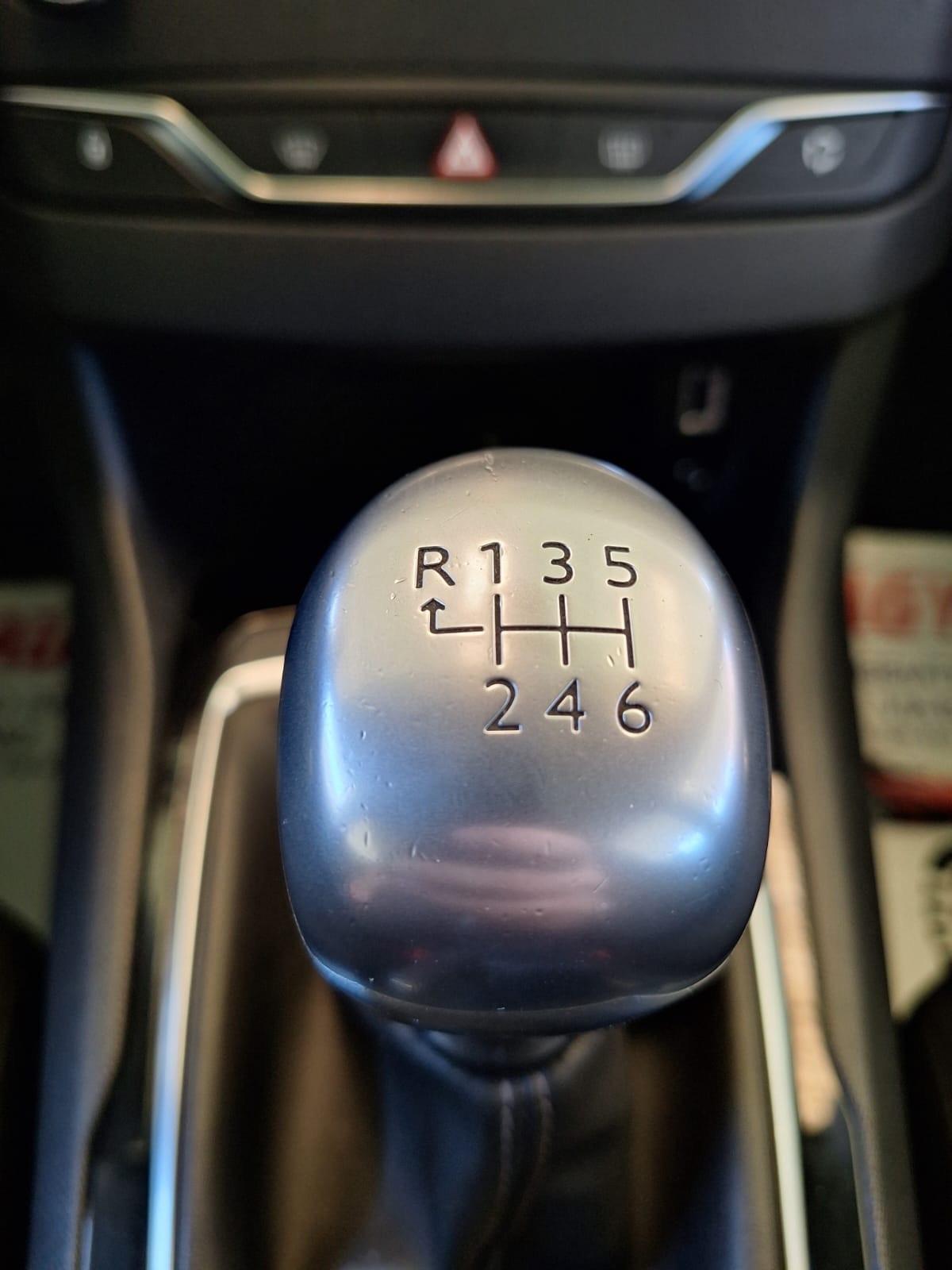 Peugeot 308 PureTech Turbo 136 cv. 1.2 benzina