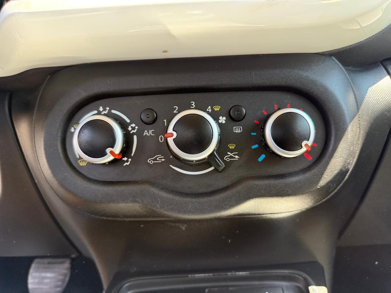 Renault Twingo 1.0 benzina C automatico Intens Limited