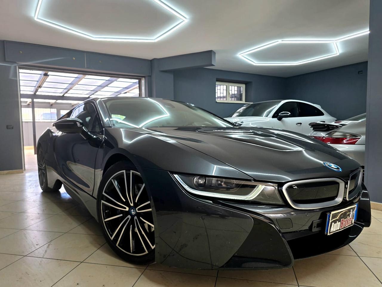 BMW i8 COUPE 374cv RESTYLING (i12) PLUG-IN