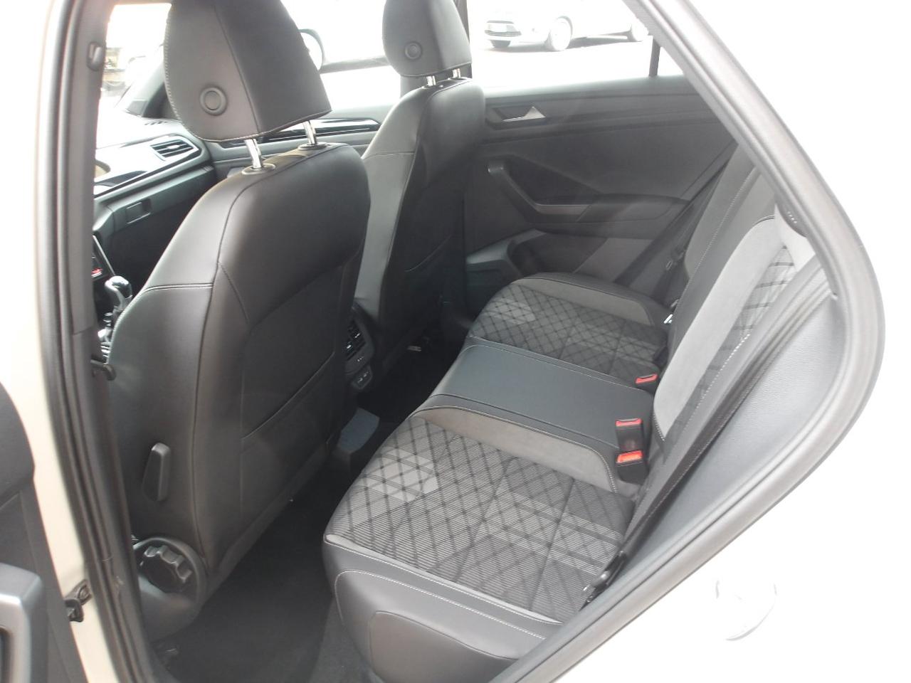 Volkswagen T-Roc 2.0 tdi R-Line 115cv