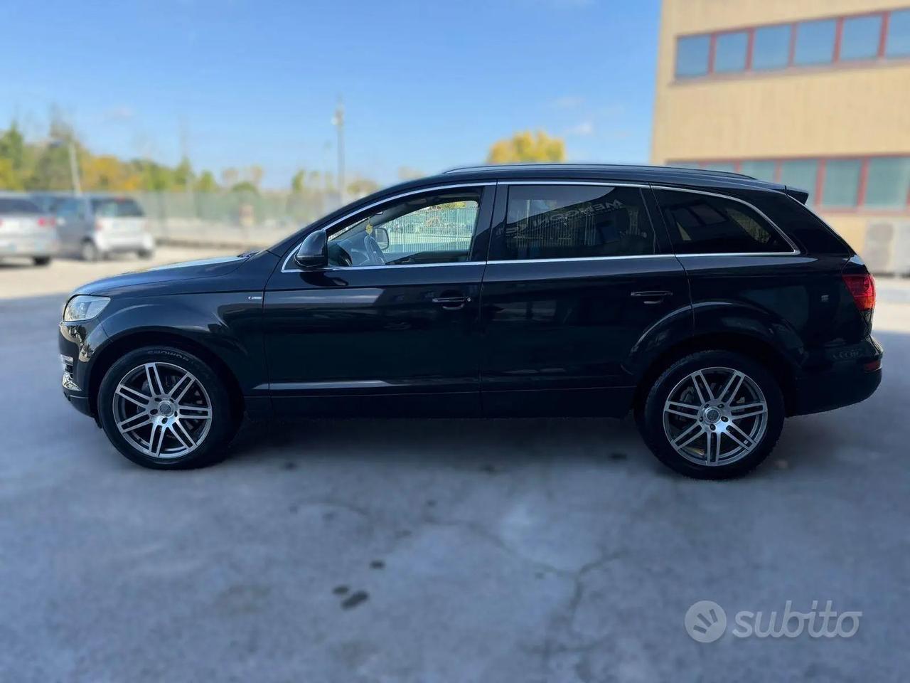 AUDI Q7 3.0 D 7 POS 2009 12 MESI DI GARANZIA