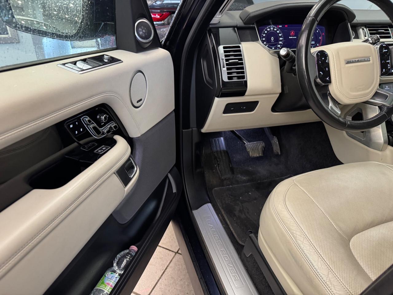 Land Rover Range Rover Range Rover 3.0 TDV6 Vogue—