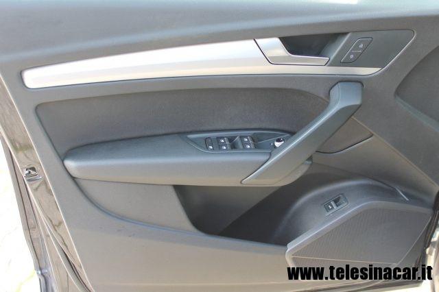 AUDI Q5 2.0 TDI 150 CV Business