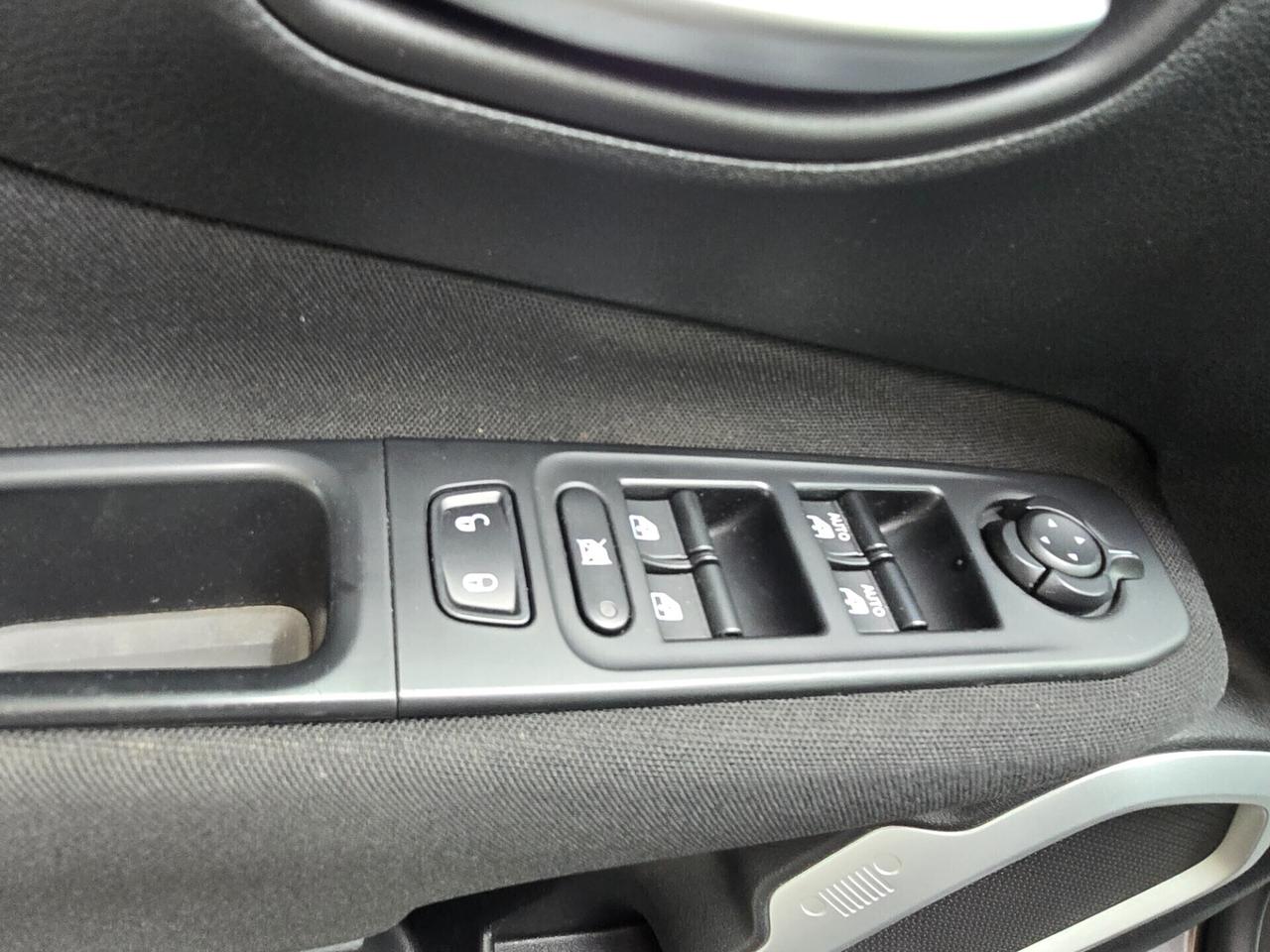 Jeep Renegade 1.6 Mjt 120 CV Longitude